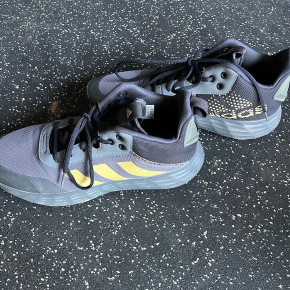 Adidas Own The Game 2.0 Basketball Shoes Black Grey Gold - Picture 4 of 6